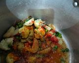 A picture of step 4 of One Pot vegetable Pulao.