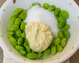 A picture of step 1 of Edamame Cream.