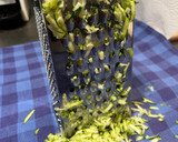 Foto del paso 1 de la receta: Pizza 🍕 de calabacín 🥒 con pollo 🍗y queso 🧀