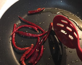 Foto del paso 2 de la receta: Salsa picante de cacahuate 🌶