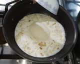 A picture of step 2 of Pastry Halwa (Bread Halwa).