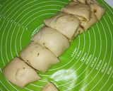 Foto langkah ke 7 dari resep Garlic Cheese Bread.