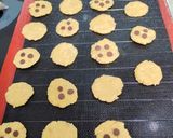Foto langkah ke 5 dari resep Biskuit Ampas Susu Kedelai / soybean pulp cookies 🍪🥛🍫.