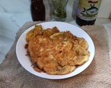 Gambar langkah 4 resipi Telur Dadar crispy.