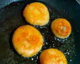 Foto langkah ke 7 dari resep Cheese Hotteok ~ Potato Cheese Pancake Korean / Pancake Kentang Korea.