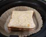 Foto langkah ke 4 dari resep Roti Bakar Isi Apel.