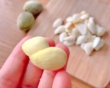 Hình bước làm 5 của món 🌱 Cách Dùng Quả Hạnh Nhân Tươi