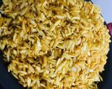A picture of step 4 of Masala chevdo.