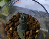 Foto langkah ke 1 dari resep Noga Kacang Almond 3 bahan.
