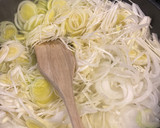 Foto del paso 5 de la receta: Albóndigas de merluza y langostinos