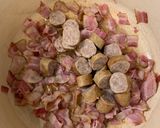 A picture of step 4 of Cabbage with Sausages (Choucroute Garnie or Sauerkraut with Sausages).