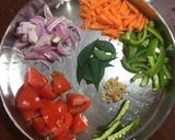 A picture of step 2 of Bread Upma.