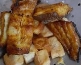 Foto langkah ke 2 dari resep Manggut ikan mayung bumbu iris.