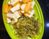 Foto langkah ke 1 dari resep Tumis Sayur Asin Tahu Kuning.