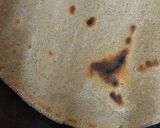 बाजरे की रोटी (bajre ki roti recipe in Hindi) रेसिपी चरण 3 फोटो