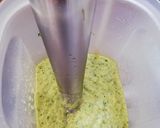 Foto del passaggio 2 della ricetta Pennette senza glutine con pesto di zucchine