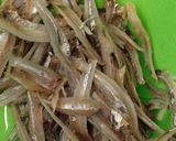 Foto langkah ke 2 dari resep Tumis Sulur Keladi.
