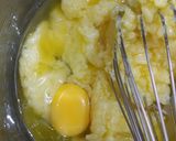 Foto langkah ke 3 dari resep (218) Cheese Custard Muffin (empuk).