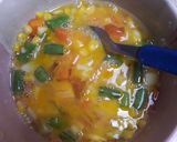 Foto langkah ke 1 dari resep Dadar telur mix sayuran.