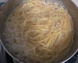 Foto langkah ke 1 dari resep Spaghetti carbonara.