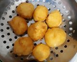 Foto langkah ke 4 dari resep Bola kentang asam manis vegie.