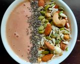 Foto langkah ke 3 dari resep Banana Strawberry Smoothie Bowl.