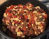 Une image de l'étape 13 de Haricots bicolores au chorizo,lard et poivrons grillés.