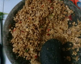 Foto langkah ke 2 dari resep 54) Sambal Oncom Kering.
