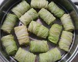 Foto langkah ke 4 dari resep Sawi gulung kukus.