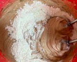 Foto langkah ke 3 dari resep Sinful Chocolate Cake.