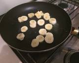 Sweet bananas with chocolate chips! Easy dessert or breakfast!