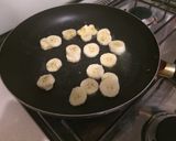 A picture of step 2 of Sweet bananas with chocolate chips! Easy dessert or breakfast!.