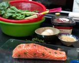 Hình bước làm 2 của món Bibimbap Cá Hồi