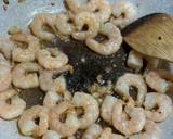 รูปขั้นตอนการทำที่ 1 ของ กุ้งผัดไข่