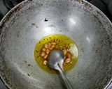 A picture of step 3 of Red poha upama.