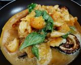 Foto del paso 3 de la receta: TORTILLA🥒🍳De Yuca Frita...!🍅