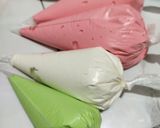 Foto langkah ke 1 dari resep Bolu Kukus Mekar Semangka.