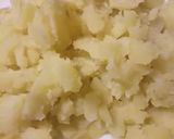 A picture of step 1 of Porcini and potato pie.