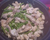 Foto del paso 2 de la receta: Fideuá de pollo y conejo