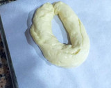 Foto del paso 8 de la receta: Roscones tiernos de leche, mantequilla y pepitas de chocolate