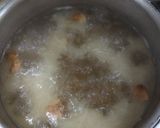 Foto del paso 2 de la receta: Pollo sazonado en ajo y cebolla con fideos dorados
