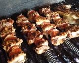 Foto del paso 3 de la receta: Asado a la parrilla de pinchos de muslos rellenos a la mostaza y limon