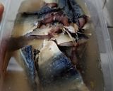 Foto langkah ke 2 dari resep Tumis Ikan Asin Peda Cabe Ijo.