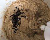 Foto langkah ke 1 dari resep Chewy Choco Chips Cookies.