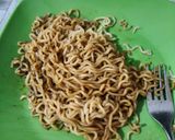 Foto langkah ke 1 dari resep Seblak Kerupuk Campur Mie Instan.