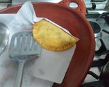 Foto del paso 4 de la receta: Empanadas Domino's (venezolanas)