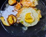 Foto langkah ke 3 dari resep Telur masak kecap.