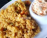 A picture of step 4 of Pineapple fried rice.