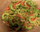 Foto langkah ke 4 dari resep Tumis Pare Tempe Pedas (Tips Agar Tidak Pahit).