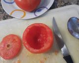 Foto del paso 1 de la receta: Tomates rellenos con huevo